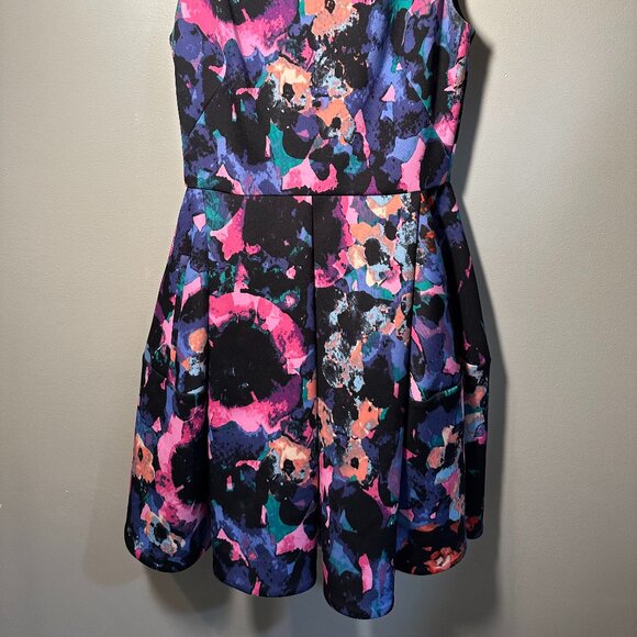 Multi color, skater style cocktail dress with pockets- Taylor Size M, - Picture 2 of 5
